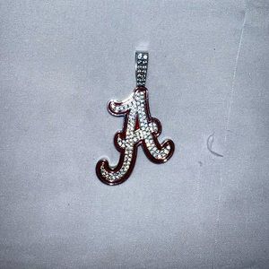 Alabama pendent from Gold shop